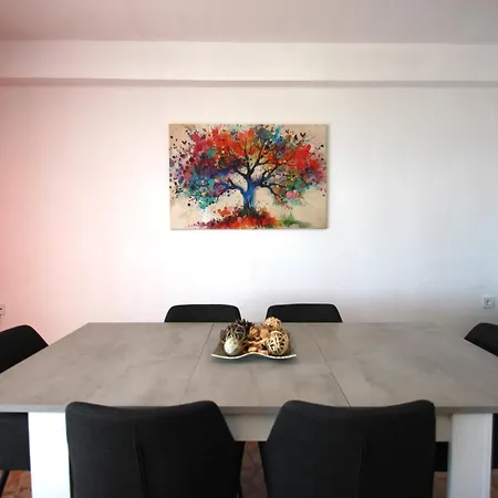 Apartment Dreams Views In The Mediterraneo A102